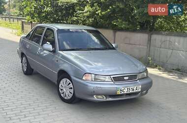 Седан Daewoo Nexia 1997 в Жовкві