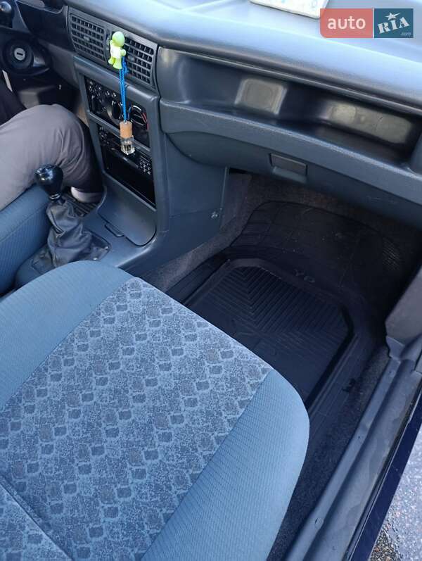 Седан Daewoo Nexia 2007 в Киеве