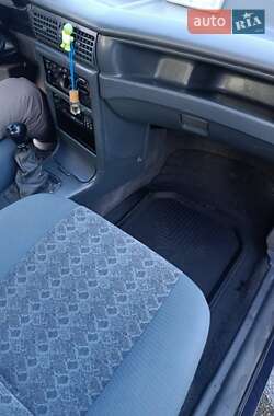 Седан Daewoo Nexia 2007 в 