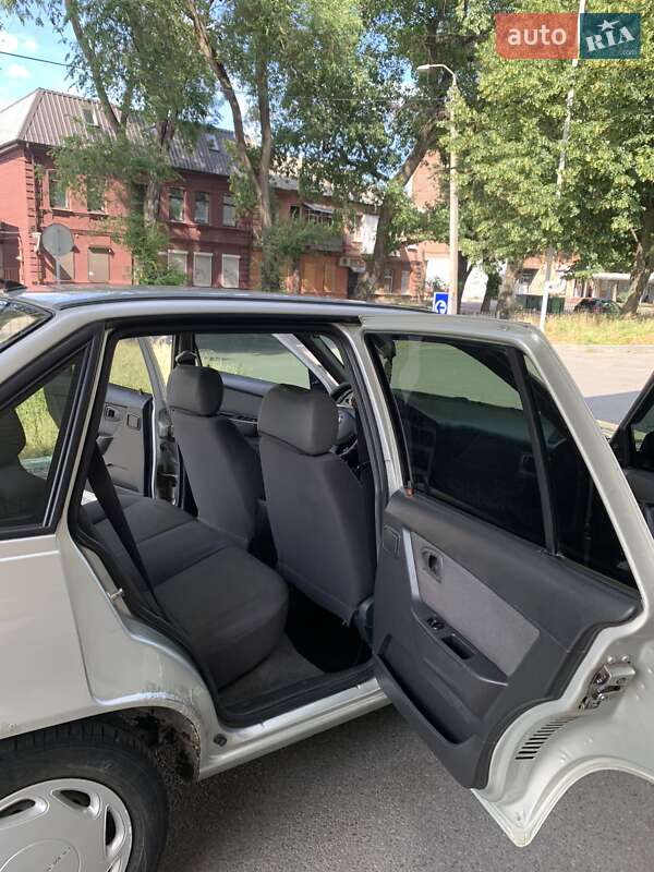 Седан Daewoo Nexia 2008 в Днепре