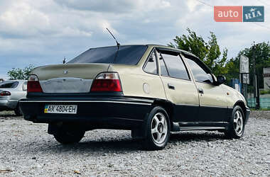 Седан Daewoo Nexia 2006 в 