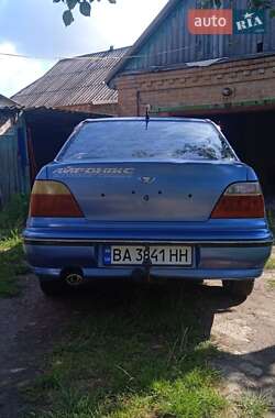 Седан Daewoo Nexia 2008 в 