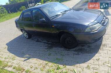 Седан Daewoo Nexia 2008 в Глухове
