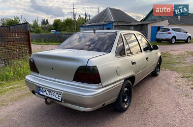 Седан Daewoo Nexia 2008 в 