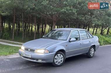 Седан Daewoo Nexia 1997 в Жовкві
