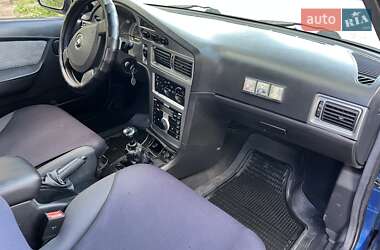 Седан Daewoo Nexia 2010 в 
