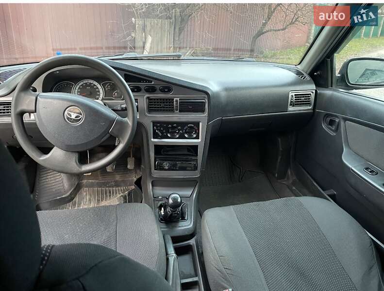 Седан Daewoo Nexia 2008 в Каменском