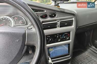 Седан Daewoo Nexia 2010 в 