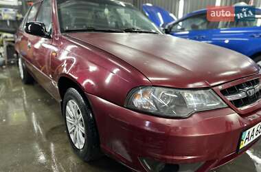 Седан Daewoo Nexia 2010 в 