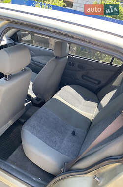 Седан Daewoo Nexia 2005 в 