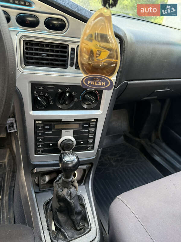 Седан Daewoo Nexia 2011 в Днепре
