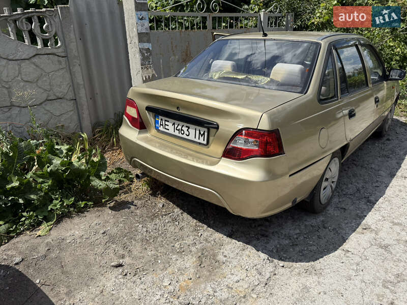 Седан Daewoo Nexia 2011 в Днепре
