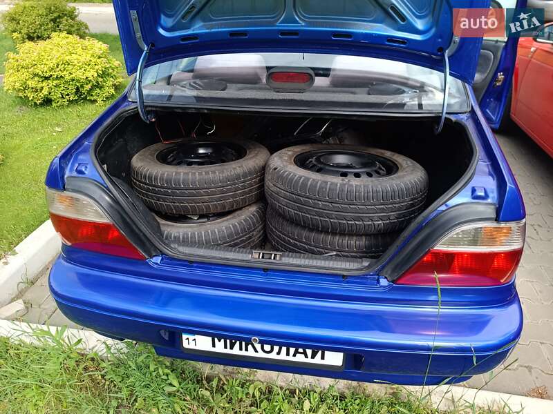 Седан Daewoo Nexia 2007 в Киеве