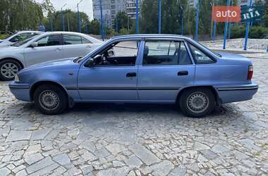 Седан Daewoo Nexia 2007 в 