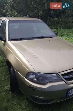 Седан Daewoo Nexia 2011 в 