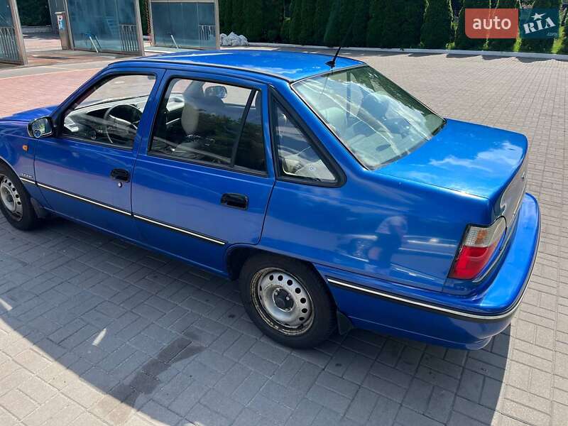 Седан Daewoo Nexia 2008 в Києві