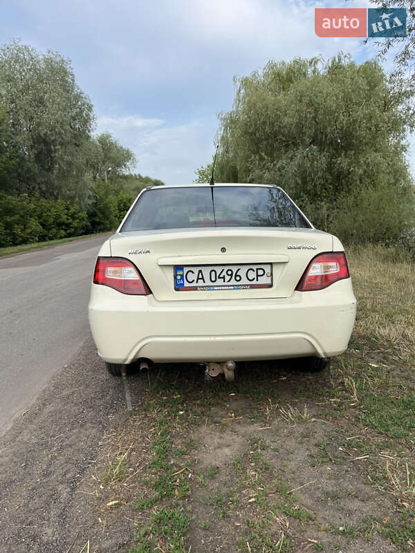 Седан Daewoo Nexia 2011 в Кам'янці