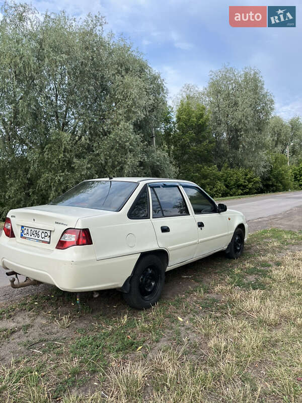 Седан Daewoo Nexia 2011 в Кам'янці