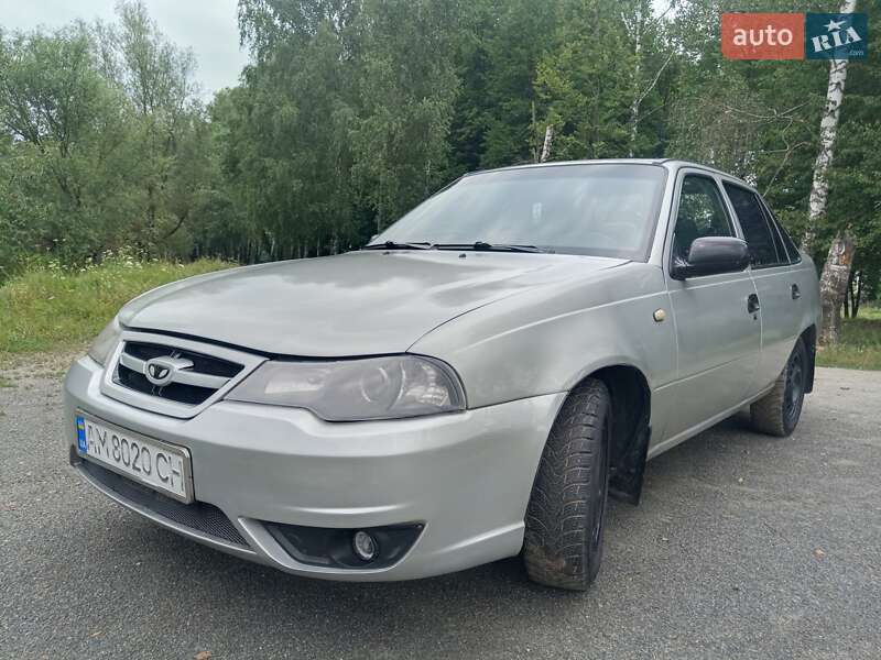 Седан Daewoo Nexia 2008 в Малине