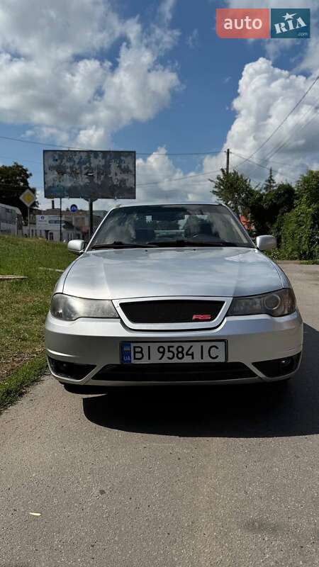 Седан Daewoo Nexia 2012 в Миргороде