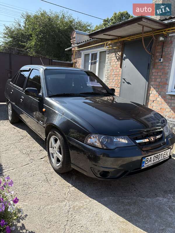 Седан Daewoo Nexia 2012 в Кропивницькому