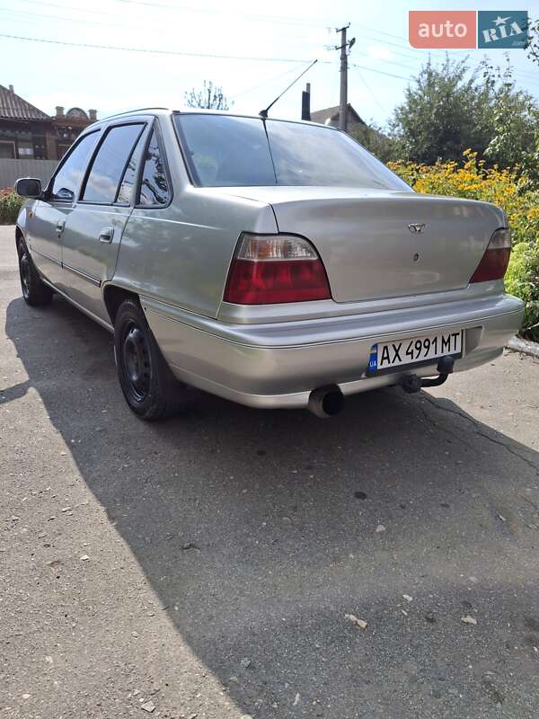 Седан Daewoo Nexia 2008 в Краснограде