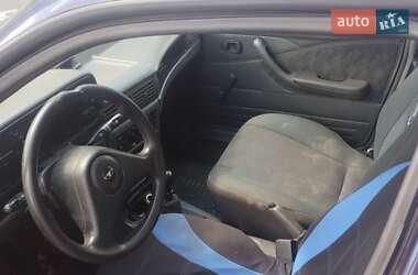 Седан Daewoo Nexia 1996 в 