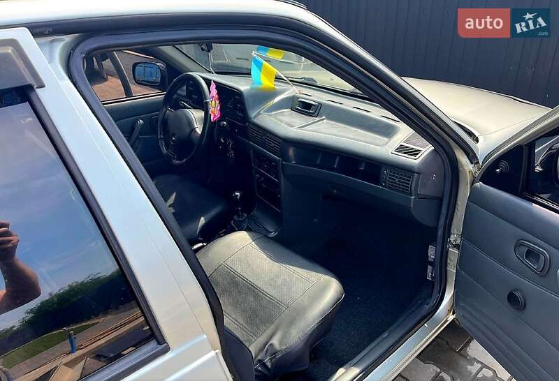 Седан Daewoo Nexia 2006 в Васильковке