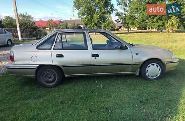 Седан Daewoo Nexia 2008 в Стрию