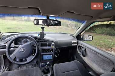 Седан Daewoo Nexia 2007 в 