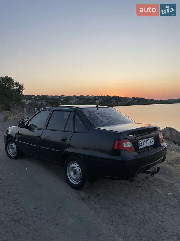 Седан Daewoo Nexia 2010 в Одессе