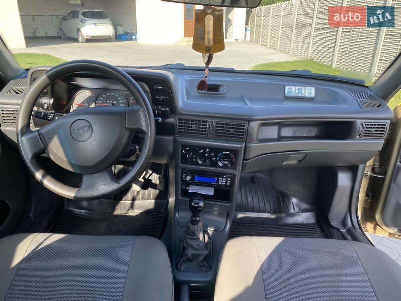 Седан Daewoo Nexia 2007 в Млинове