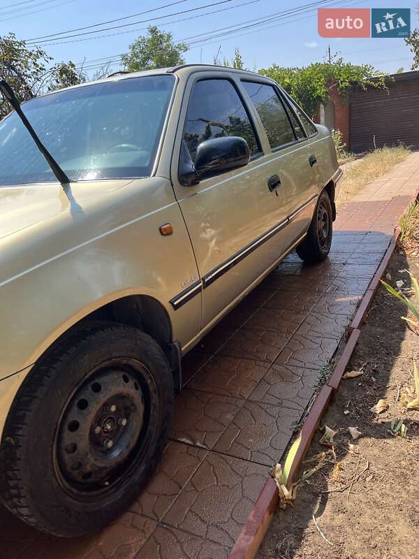 Седан Daewoo Nexia 2008 в Одессе