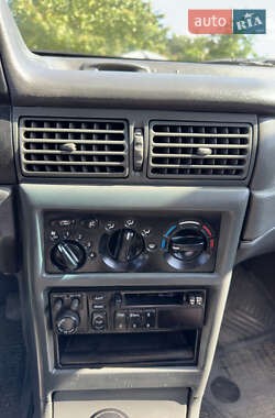 Седан Daewoo Nexia 1996 в 