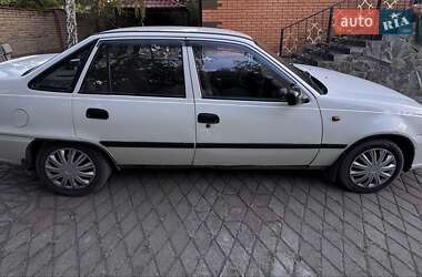 Седан Daewoo Nexia 2012 в 