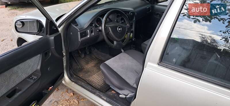 Седан Daewoo Nexia 2008 в Киеве