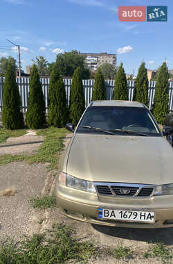 Седан Daewoo Nexia 2008 в Олександрії
