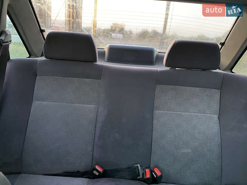 Седан Daewoo Nexia 2012 в Коблевому