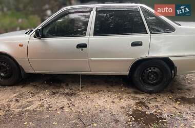 Седан Daewoo Nexia 2010 в 