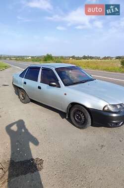 Седан Daewoo Nexia 2011 в 