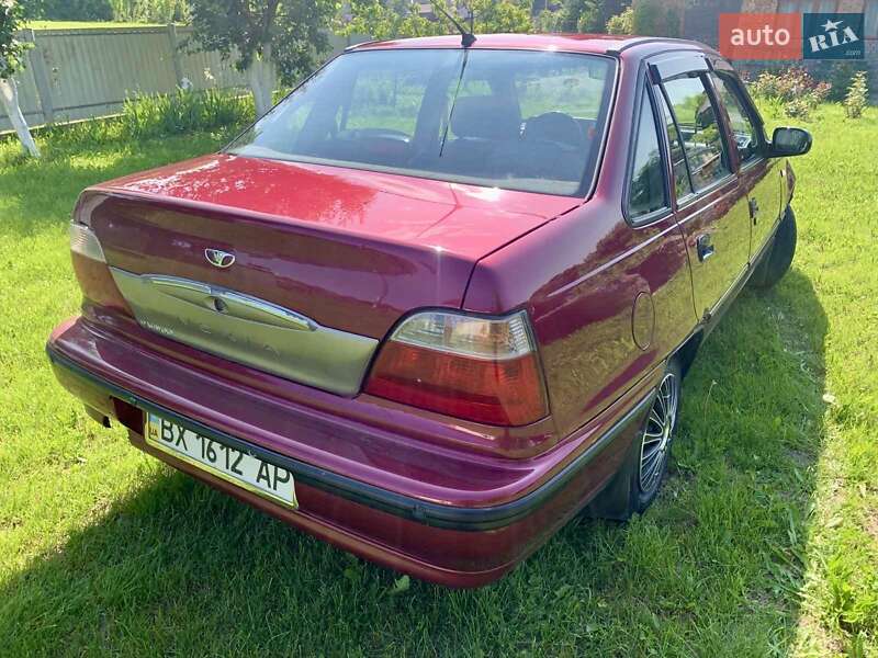 Седан Daewoo Nexia 2007 в Волочиске