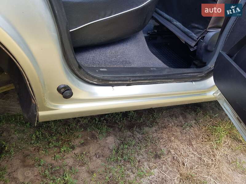 Седан Daewoo Nexia 2008 в Изюме