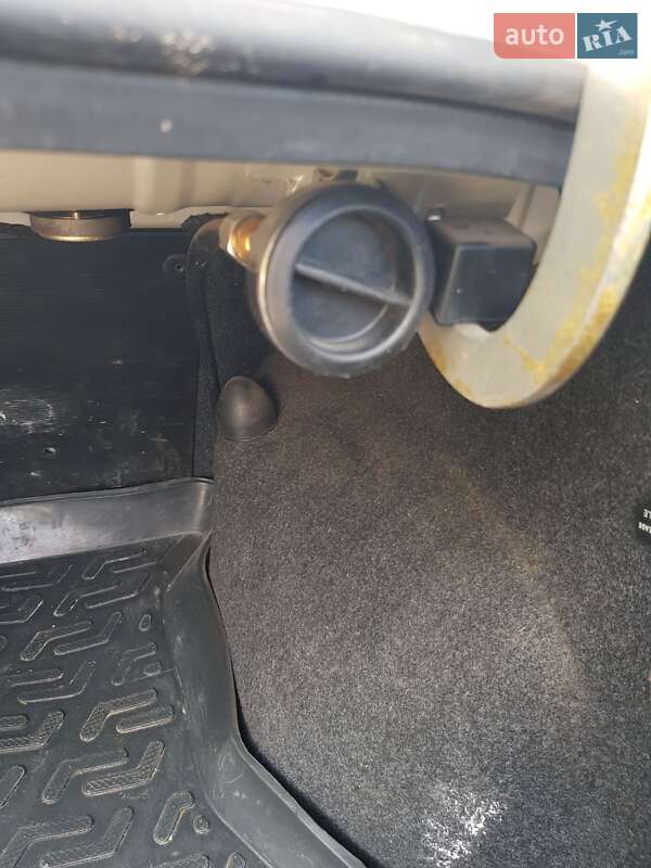 Седан Daewoo Nexia 2008 в Изюме