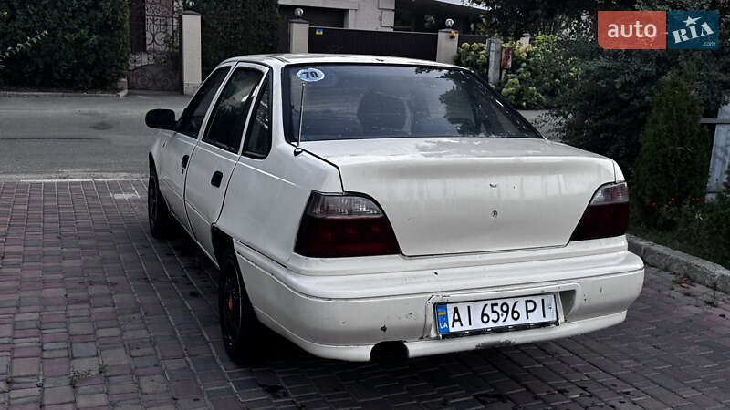 Седан Daewoo Nexia 1995 в Киеве