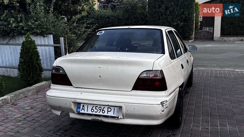 Седан Daewoo Nexia 1995 в Киеве