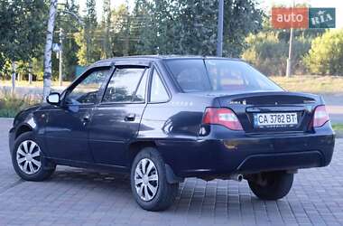 Седан Daewoo Nexia 2008 в 