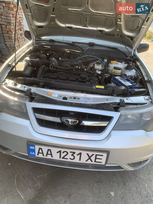 Седан Daewoo Nexia 2012 в Квасилове