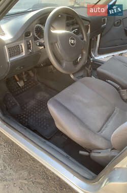 Седан Daewoo Nexia 2012 в 