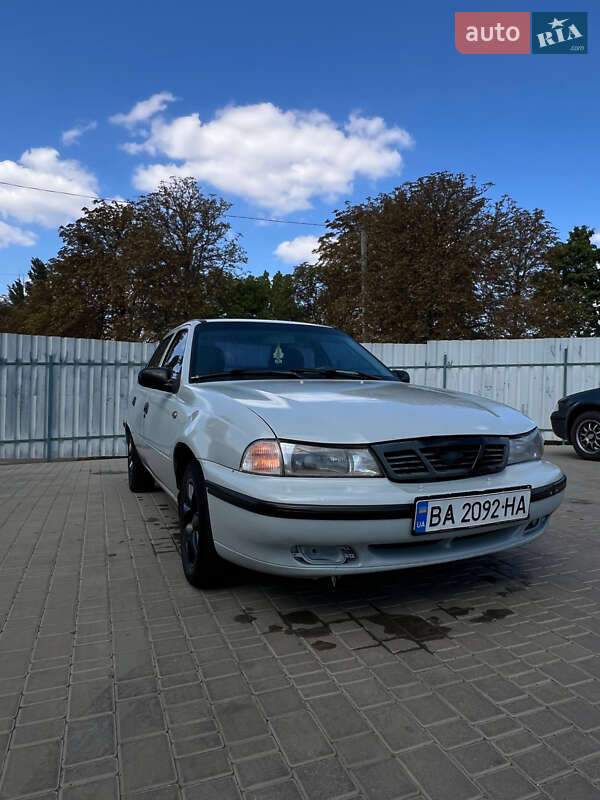 Седан Daewoo Nexia 2007 в Добровеличковке