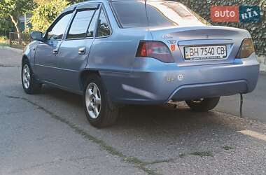 Седан Daewoo Nexia 2008 в 